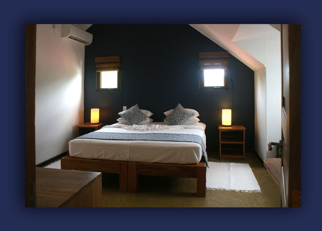 L'Hirondelle Self Catering Guest House Anse Volbert Village Pokoj fotografie