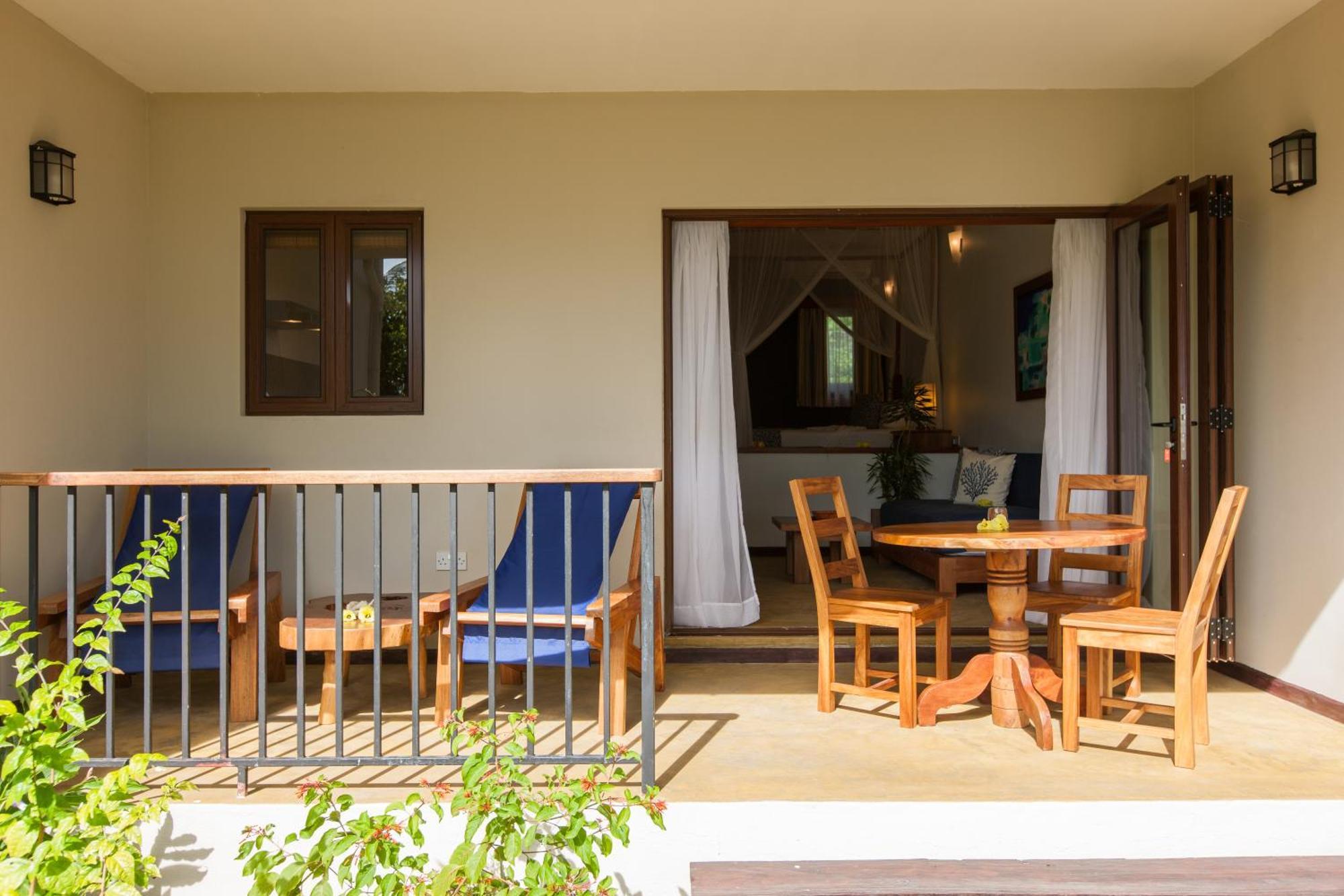 L'Hirondelle Self Catering Guest House Anse Volbert Village Exteriér fotografie