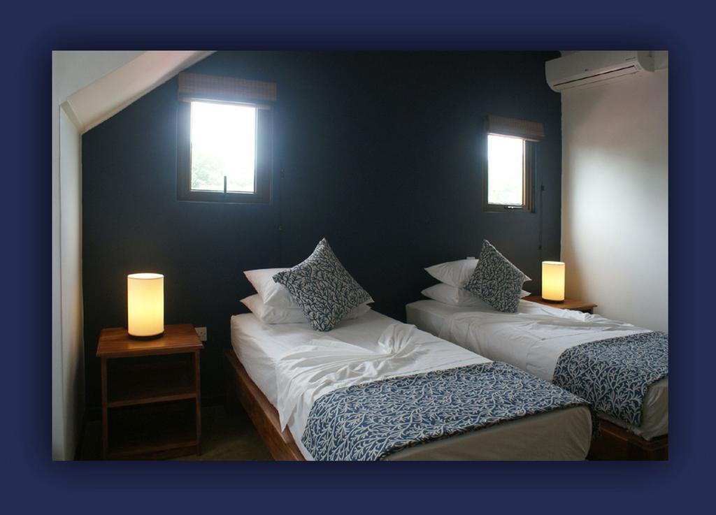 L'Hirondelle Self Catering Guest House Anse Volbert Village Pokoj fotografie
