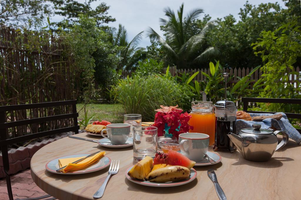 L'Hirondelle Self Catering Guest House Anse Volbert Village Exteriér fotografie